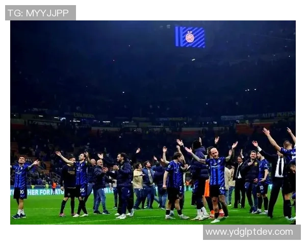 欧冠激战国米与巴黎圣日耳曼战成平局乌龙球成比赛转折点