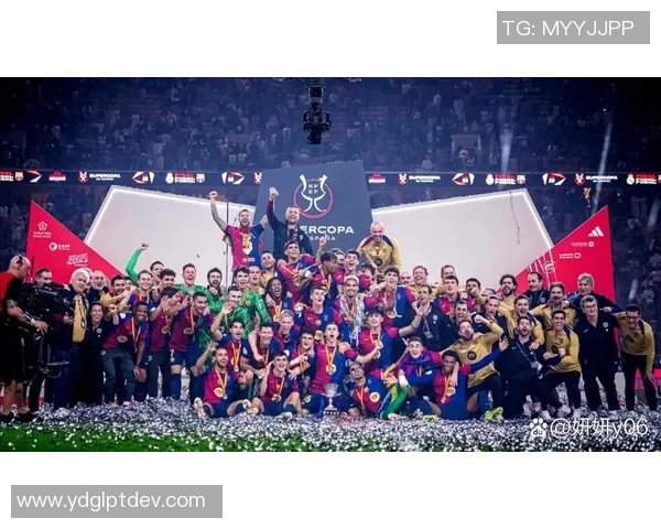 国王杯精彩对决拜仁完胜巴萨引发全场热议与反思